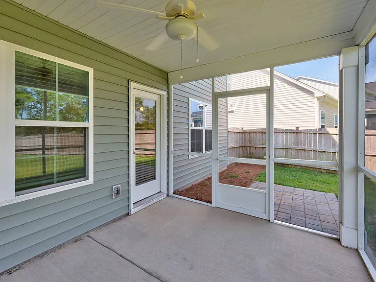 151 Brockway Dr — Photo 40