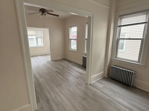 17 Eastman Pl Floor 1, Yonkers, NY 10701