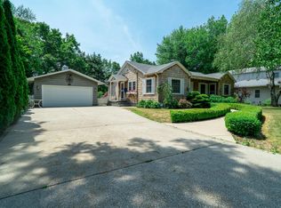 220 River St, Spring Lake, MI 49456
