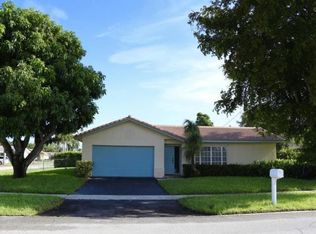 9 Burning Tree Ln, Boca Raton, FL 33431