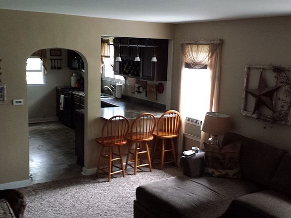 3rd image of 184 South St.