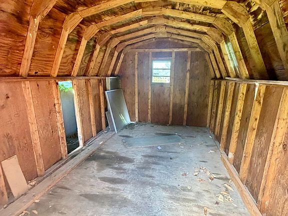 5th image of 6225 Hollow Dr
