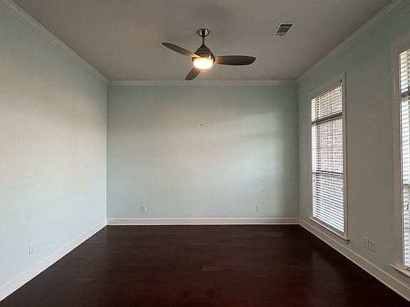 2nd image of 3672 Weston Pl