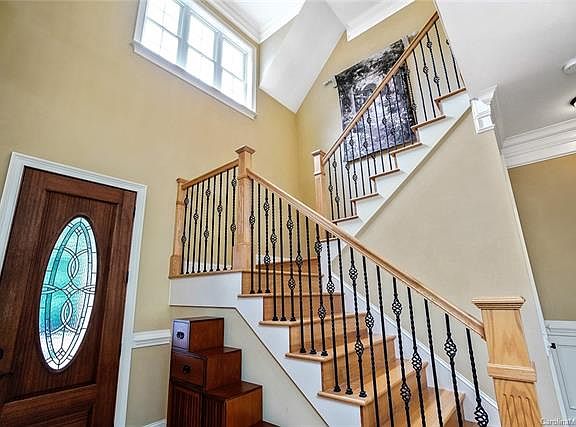 4th image of 132 Whispering Cove Ct