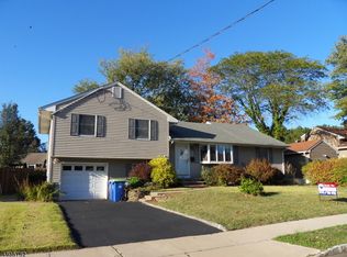 742 Cedarcrest Dr, Bound Brook, NJ 08805