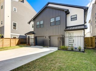 2113 Saint Charles St #B, Houston, TX 77003