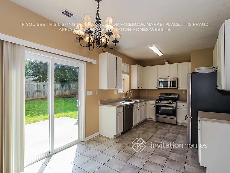 3650 Bancroft Main NW — Photo 7