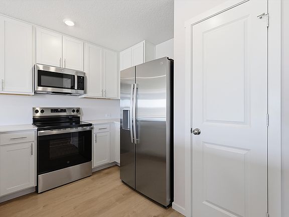 5th image of 37855 W 208th Ter