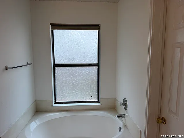 1503 Kingsbridge — Photo 20