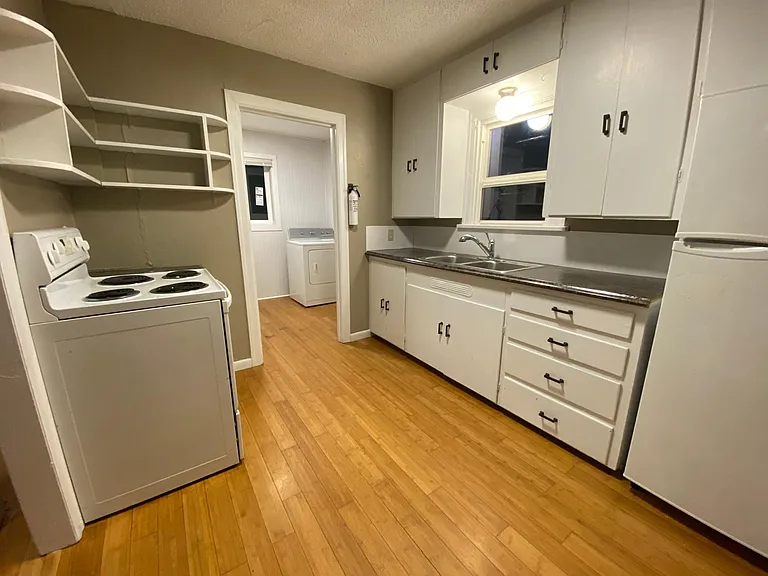8521 State Route 507 SE — Photo 3