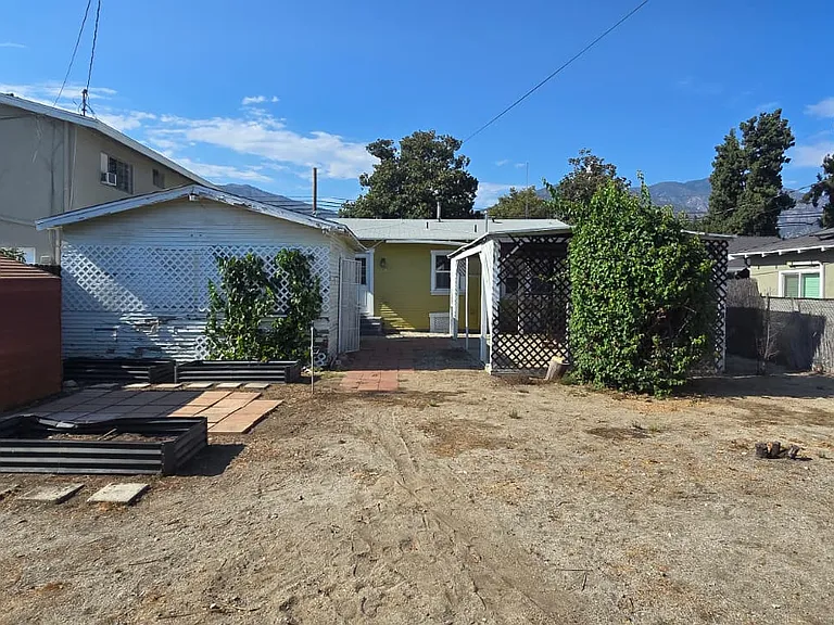 856 W Colorado Blvd — Photo 31