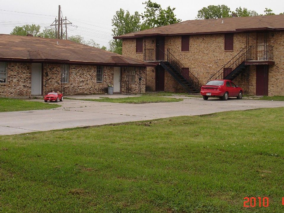1st image of 1001 Pirtle St