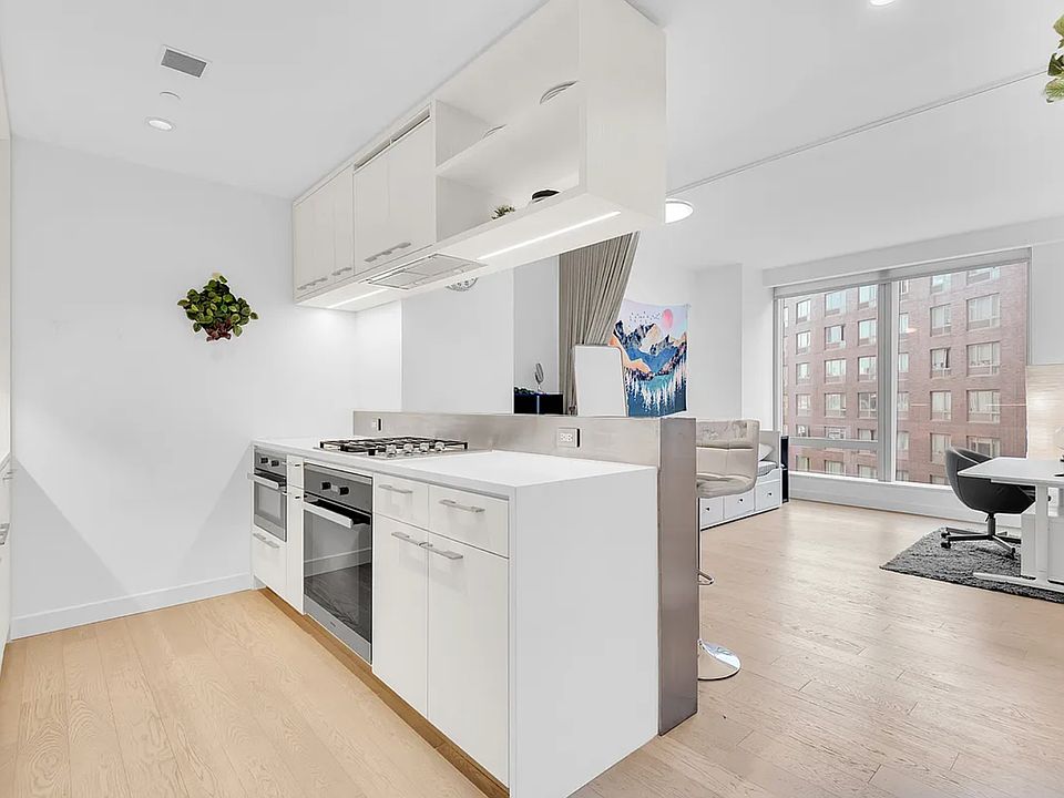 1st image of 1 Manhattan Sq #11F