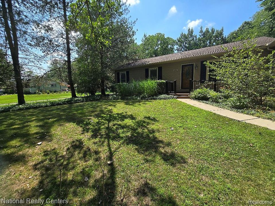 9404 Edward Dr, photo 4