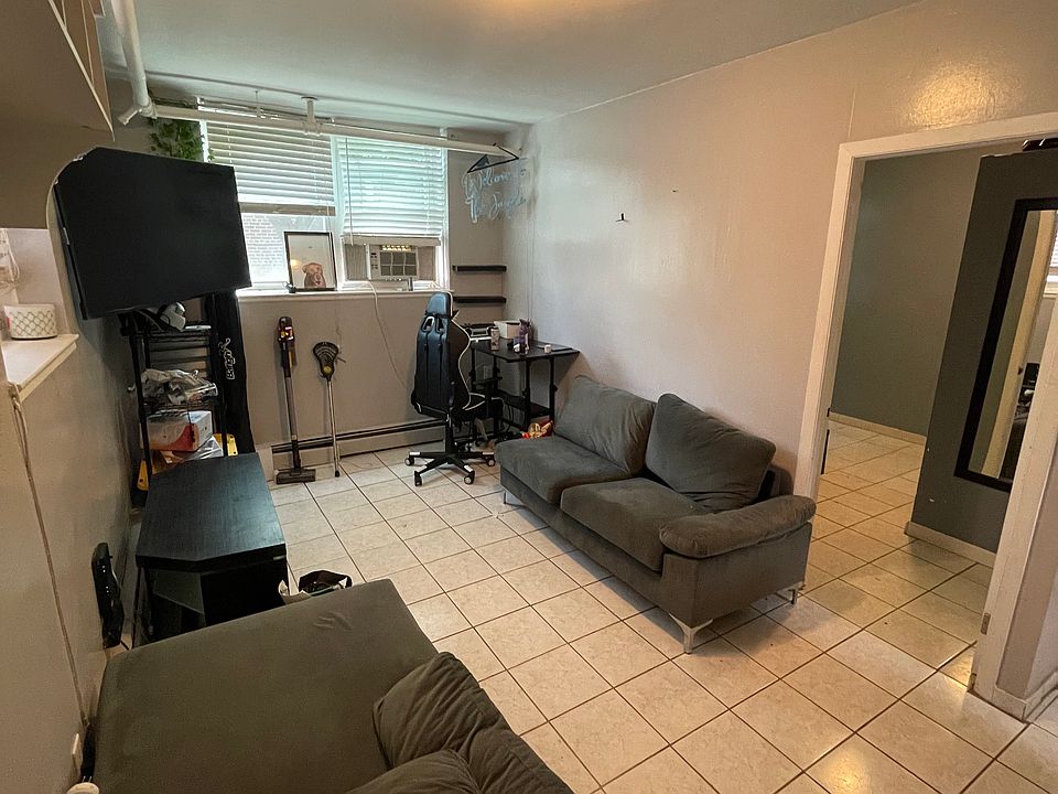 1st image of 3152 Ampere Ave #1