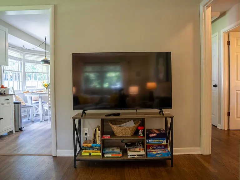 860 Verona Dr — Photo 5