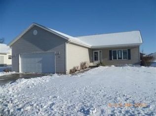 3084 N Wright Rd, Janesville, WI 53546