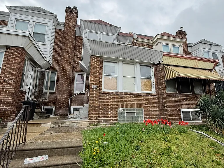 6518 Wyncote Ave — Photo 1