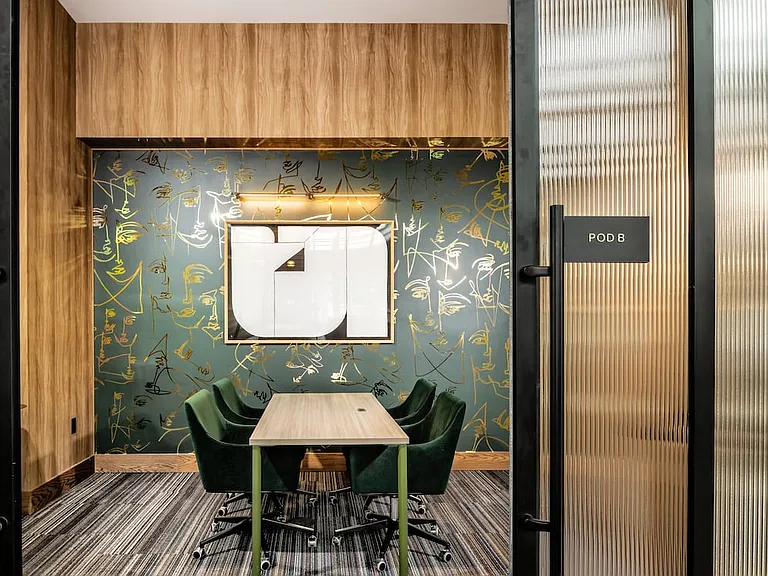 2 Campus private work pods