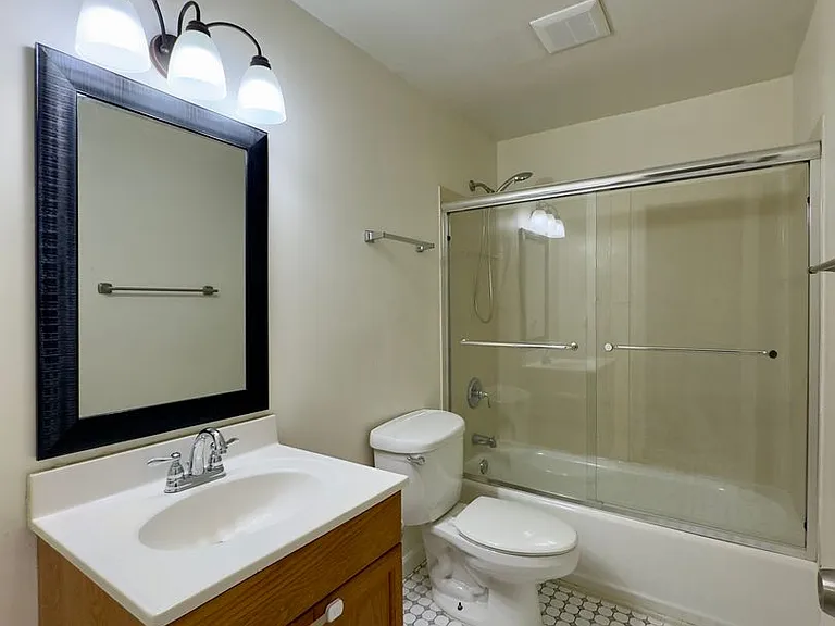 5371 King Arthur Cir — Photo 15