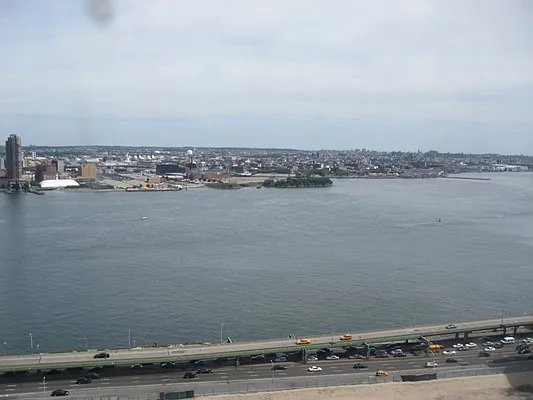 Rented by City Connections Realty | media 14