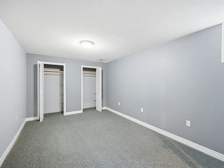 126 Marsellus Dr — Photo 29