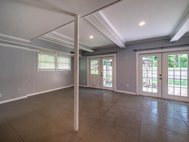 4222 Arbutus Dr — Photo 38