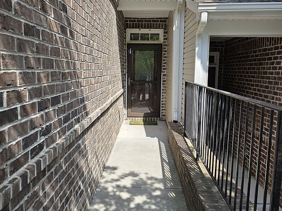 5th image of 1412 Glenwater Dr