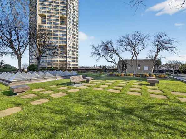 7002 Blvd East image 21 of 35