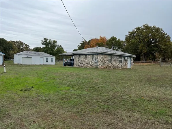 16299 Oak Ln, Madill, OK 73446