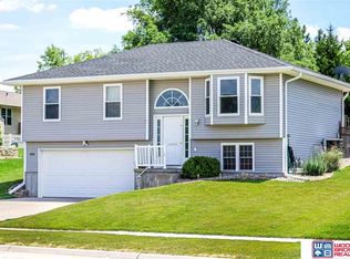 815 E 9th St, Hickman, NE 68372