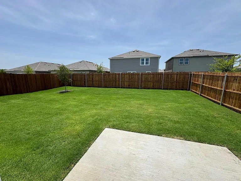 4909 McCoy Dr — Photo 19