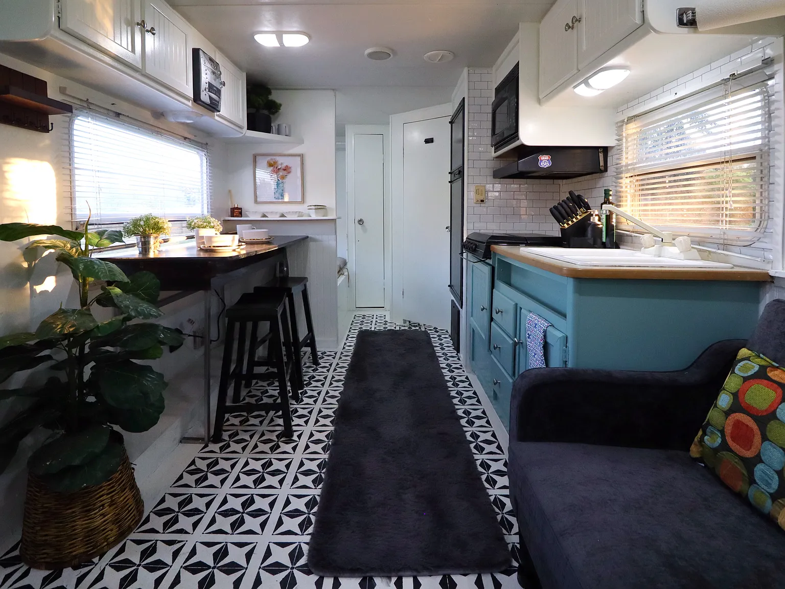 Studio, $1,400 — Photo 2
