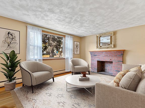 2nd image of 152 Harriet Ave