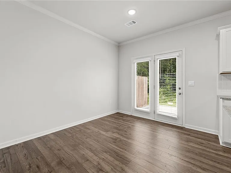 3341 Greyton Dr — Photo 11