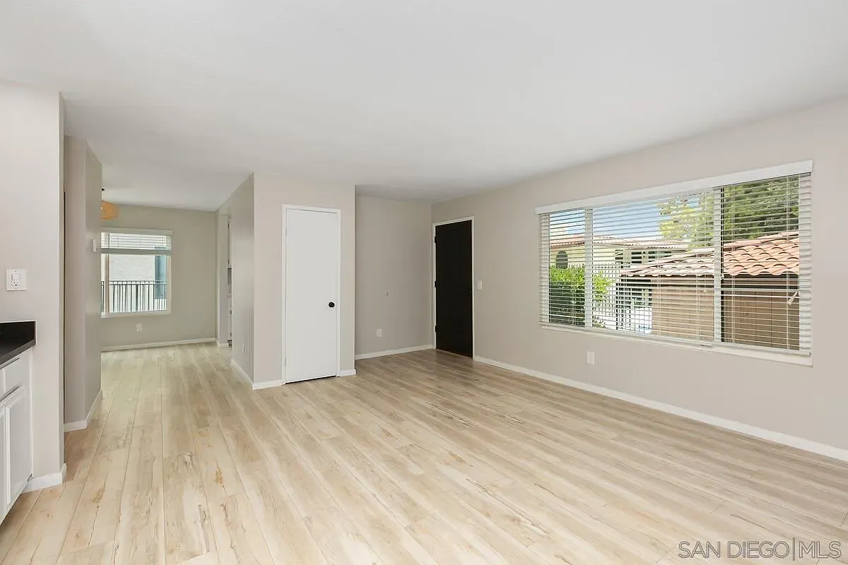 Mission Bay Condominiums — Photo 2