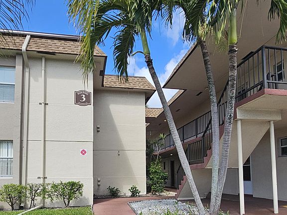 2nd image of 504 Davis Rd APT 96
