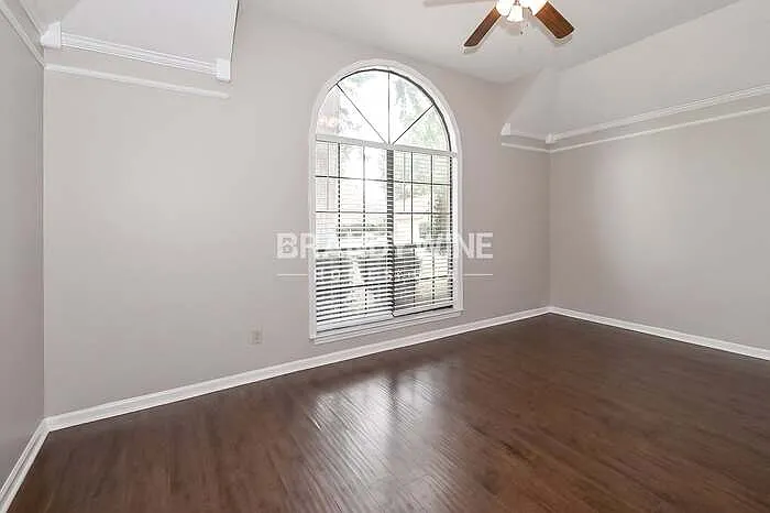 5292 Shady Ridge Dr — Photo 10