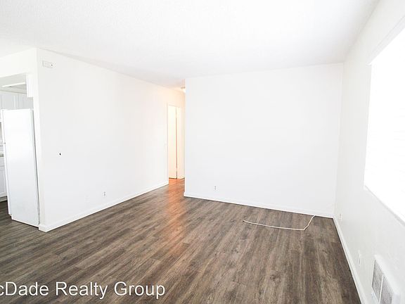 3rd image of 5236 Naranja St #4