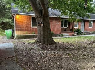 833B Commodore Dr NW #833-B, Atlanta, GA 30318