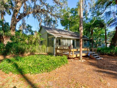 5570 Park Ave, De Leon Springs, FL, 32130