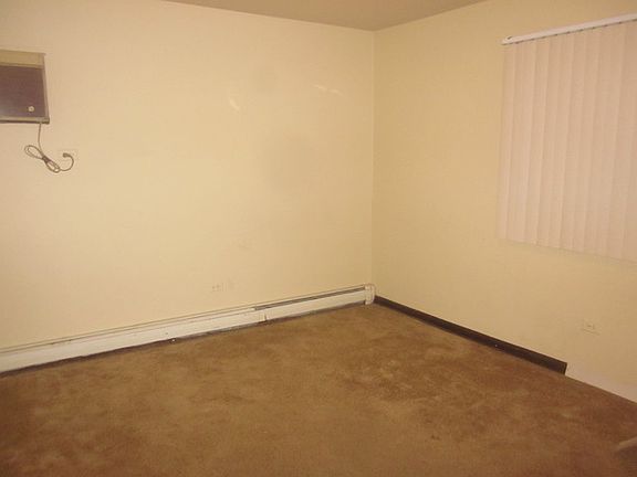 5th image of 358 Yates Ave APT 4
