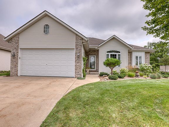 2nd image of 1439 Goldenrod Cir