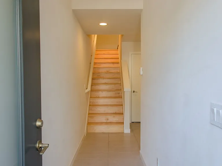 10363 Ashworth Ave N — Photo 2