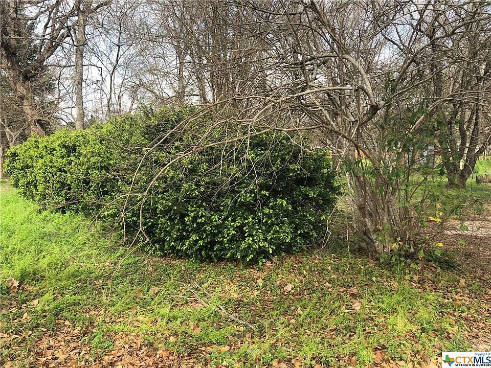 2nd image of 267 Shady Ln