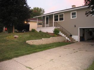 513 Mark Dr, Verona, WI 53593