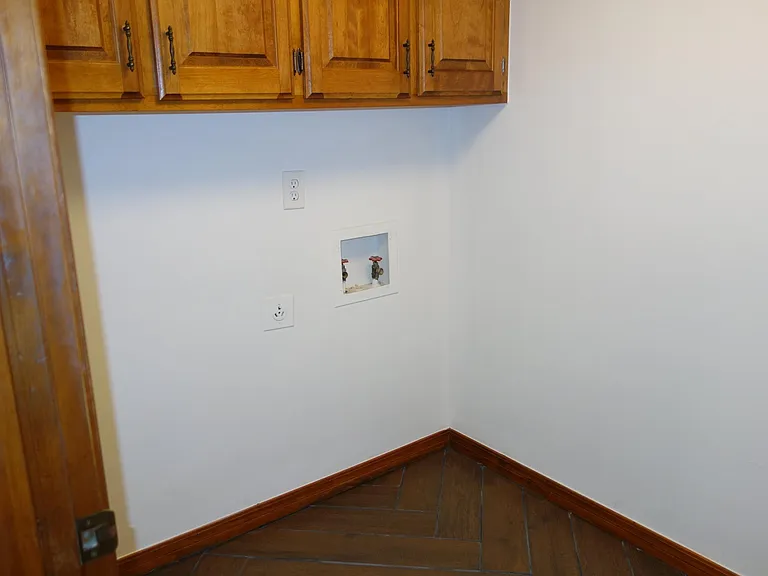 7116 S Indianapolis Ave — Photo 10
