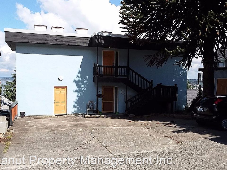 2nd image of 609 N Forest St APT 1