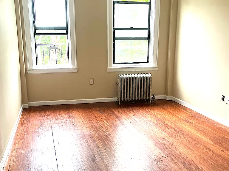 40 Park Pl #D4 — Photo 3
