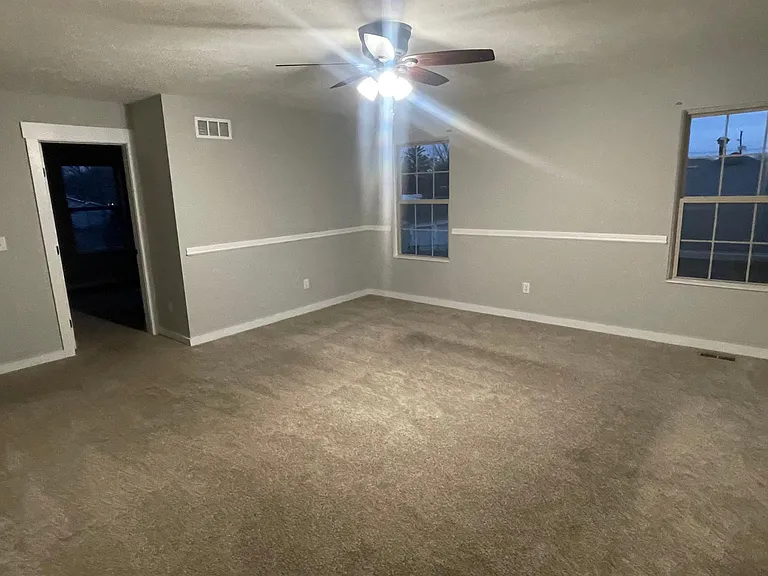 4569 Maize Rd — Photo 9